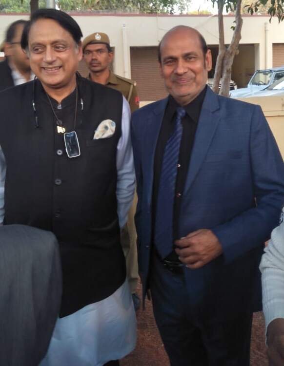 shashi-tharoor-anil-agarwal shashi-tharoor-anil-agarwal